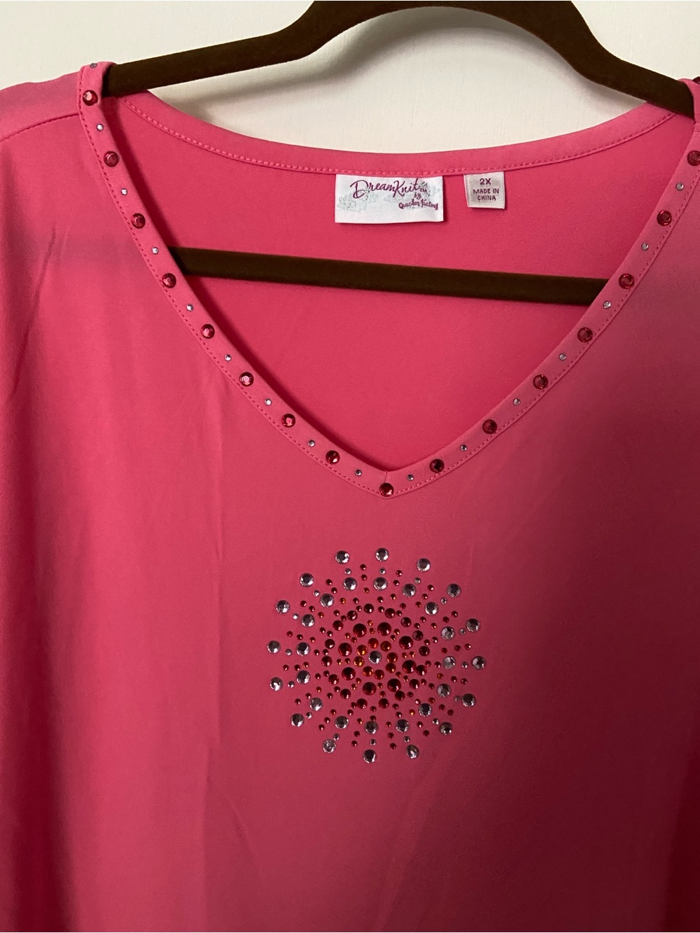 Quacker Factory flower medallion 3/4 sleeve - Picture 2 of 12